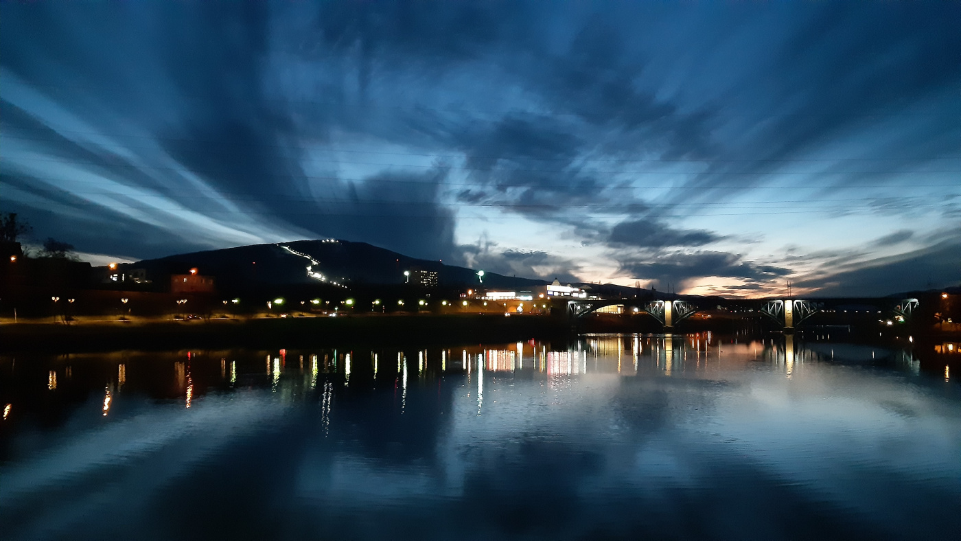 Winter evening walk over Drava River